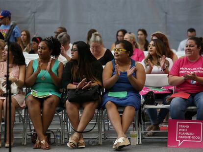 Asistentes a una jornada biling&uuml;e sobre salud reproductiva en Phoenix, Arizona, el pasado d&iacute;a 5.