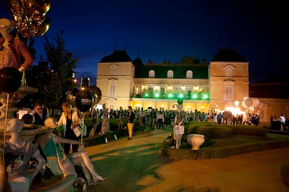 La fiesta se alargó hasta la noche en el Palacete de los Duques de Pastrana.