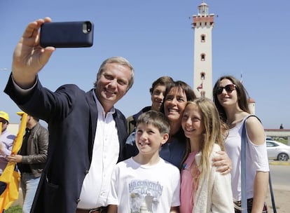 Parte de la familia Kast, en la gira de campaña para José Antonio Kast, el 21 de septiembre de 2027.