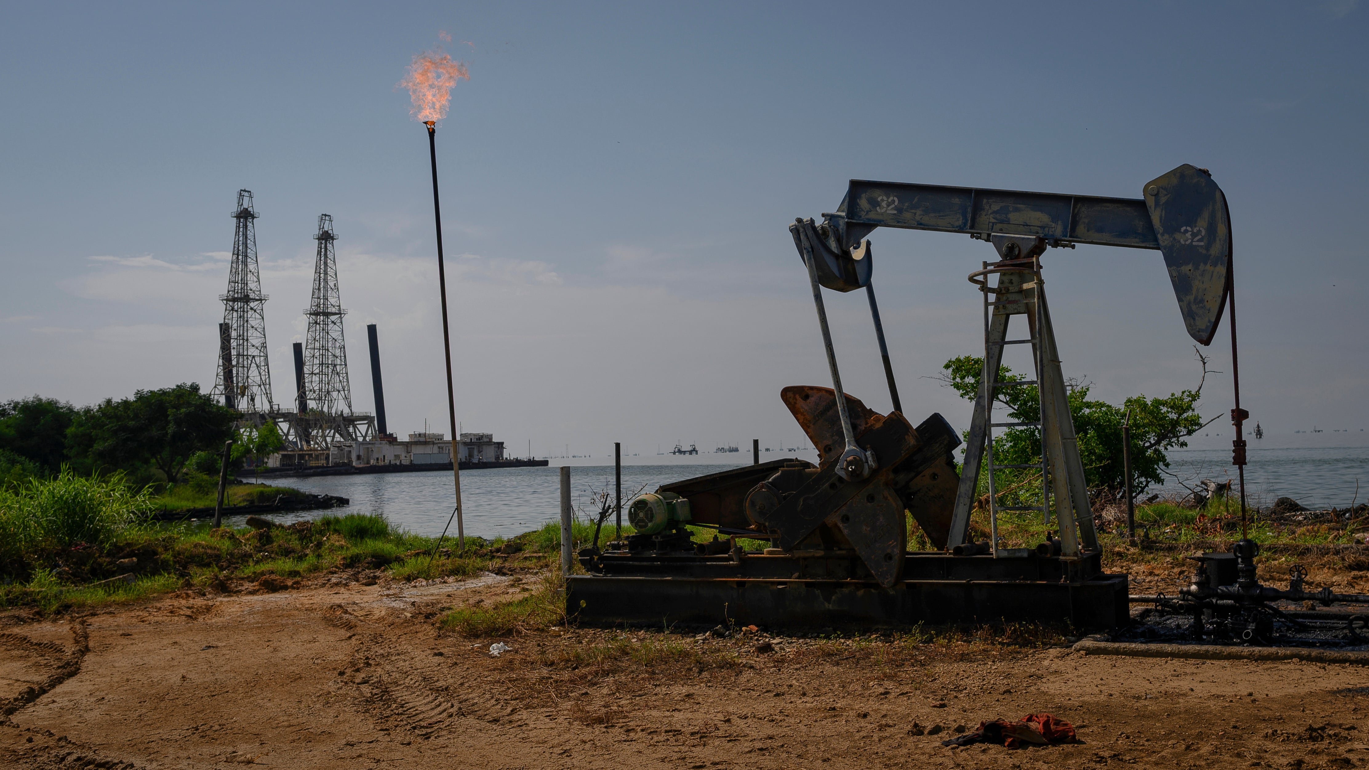 Plataformas de bombeo de Petroleos de Venezuela (PDVSA). 