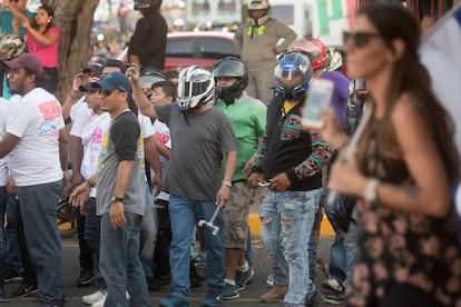 Los colectivos conocidos como 'motorizados' atacaron a los manifestantes en Managua.