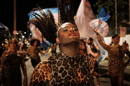 La escuela de Paraíso do Tuiuti decidió rendir homenaje a la primera mujer trans de la que se tiene constancia en Brasil: Xica Manicongo.