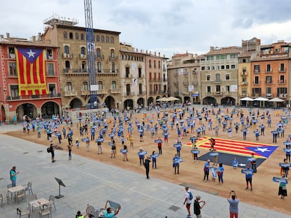 Manifestación concentración diada plaza mayor de Vic (Barcelona) Fotografía de Albert Alemany