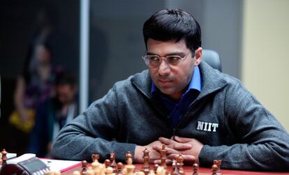 Viswanathan Anand, durante uno de los torneos de León