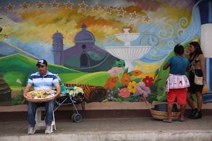 Mural en el pueblo salvadoreño de Nahuizalco.