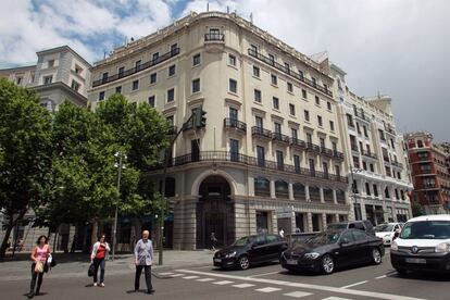 Edificio Plaza de la Independencia 6. Mapfre compra por 83 millones un señorial edificio en la Puerta de Alcalá.