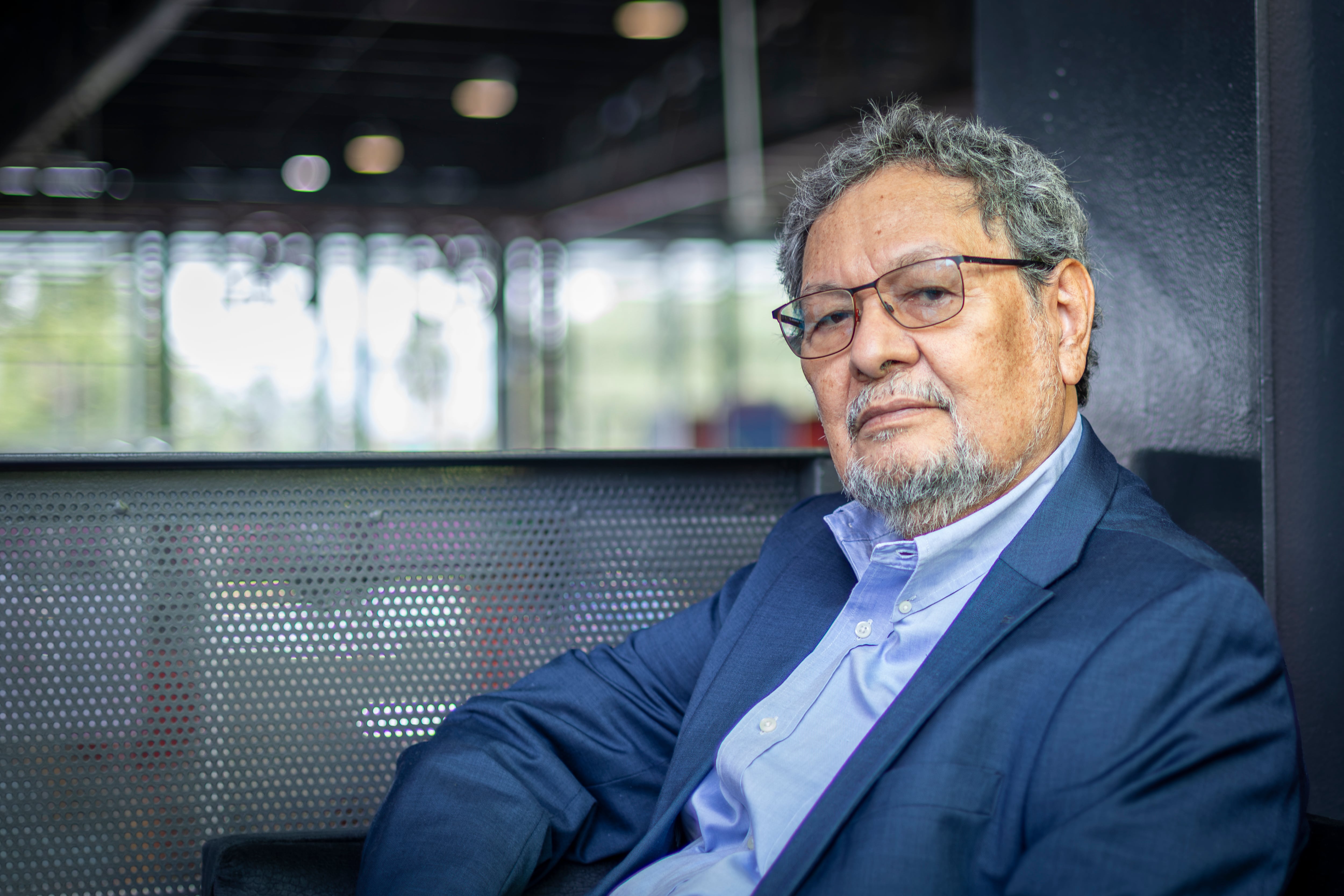 Élmer Mendoza: “Me han molestado más los académicos que los ‘narcos”