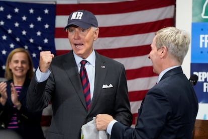 El presidente de Estados Unidos, Joe Biden, durante su visita la sede del Partido Demócrata de New Hampshire, en Concord.