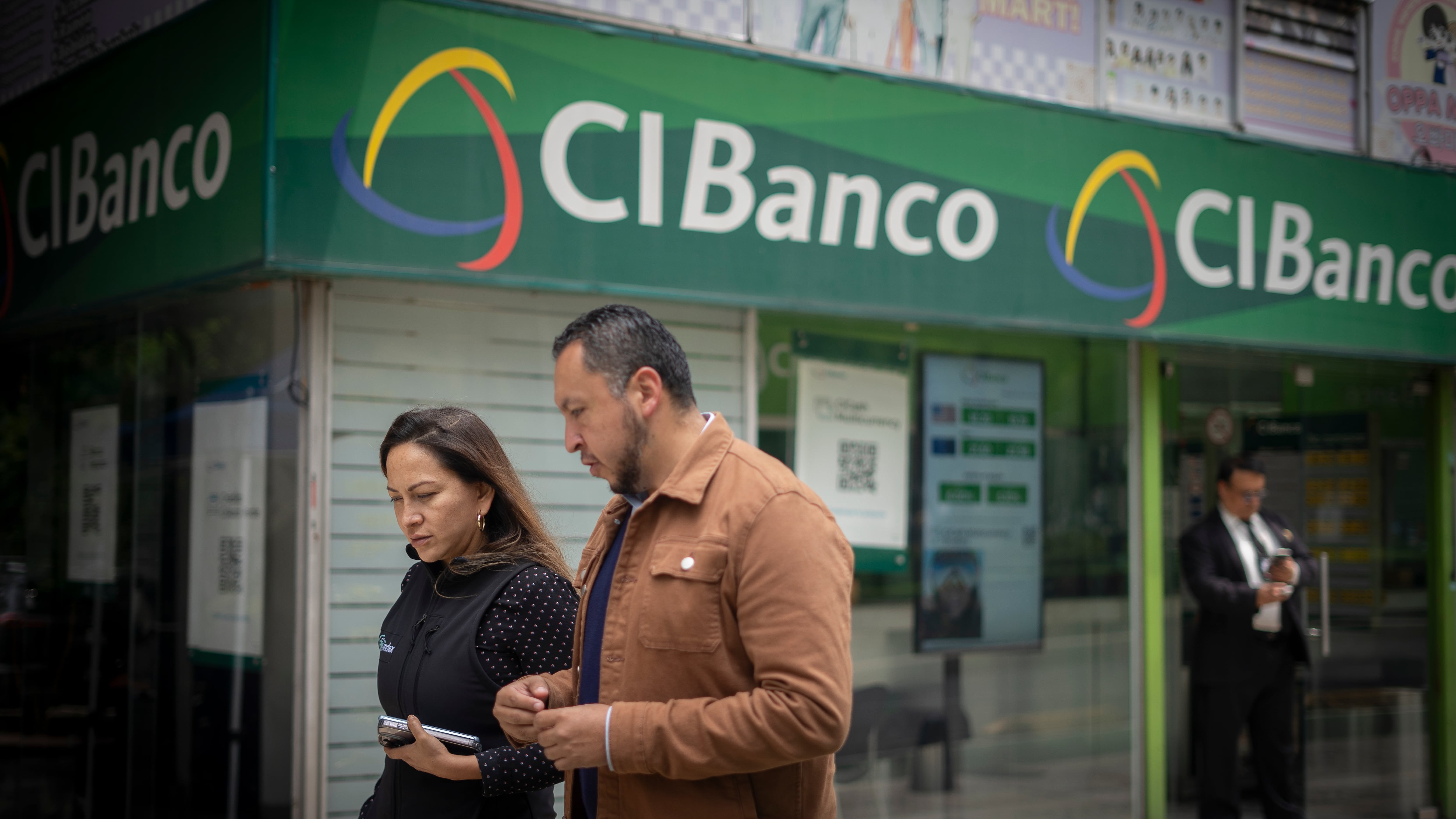 México endurece los requisitos de capital bancario ante riesgos financieros en plena escalada de tensión con Estados Unidos