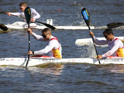 Marcus Cooper (I) y Rodrigo Germade, en la final del K2-500 de este domingo. Felipe de Benito.