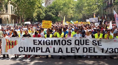 Manifestación de taxistas en Barcelona este miércoles.