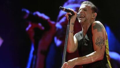 Dave Gahan durante el concierto en el Palau Sant Jordi de Barcelona.