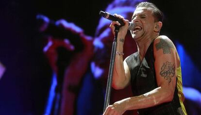 Dave Gahan durante el concierto en el Palau Sant Jordi de Barcelona. 