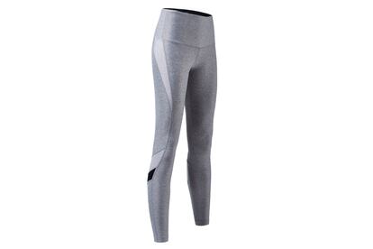 Leggings efecto reductor. Perfectos para hacer fitness o correr. Son de Mango (32,99 euros).