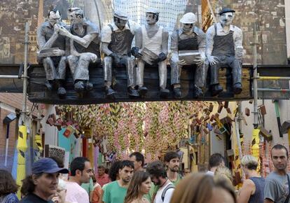 Una de las obras que decoran el barrio barcelon&eacute;s de Gr&agrave;cia.