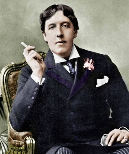 El escritor Oscar Wilde (1854-1900), en una fotografía coloreada que se cree que podría haber sido tomada en la década de 1870.