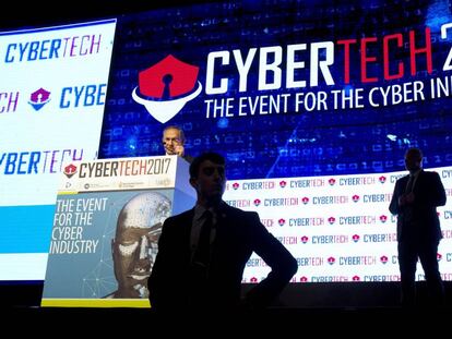 El primer ministro israelí, Benjamin Netanyahu, durante su discurso en la conferencia CyberTech 2017 en Tel Aviv, Israel.