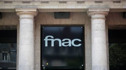 Logo de Fnac en una de sus tiendas en Francia.