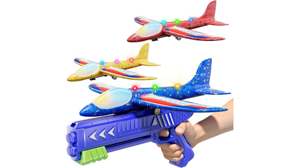 Estos aviones de juguete están hechos de espuma moldeada y flexible.