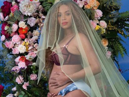 Beyoncé, grávida, em sua conta de Instagram.