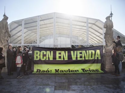 Protesta contra la pista de hielo de la plaza de Catalunya el pasado diciembre.