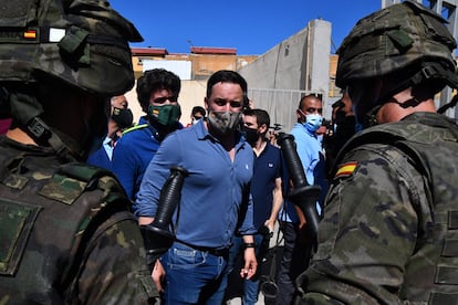 El líder de Vox, Santiago Abascal, durante su visita a Ceuta en mayo.