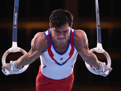 El gimnasta ruso Artur Dalaloyan durante la prueba de anillas.