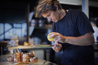 Nino Redruello, en la cocina del Club Financiero Génova, en una imagen proporcionada por el restaurante.