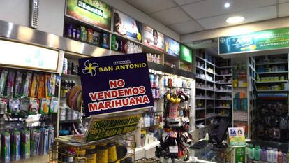 Una farmacia que no integra la lista de expendios habilitados.