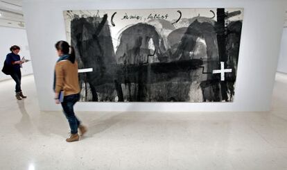 "Amor a mort" ( 1980), obra de Antoni Tàpies.