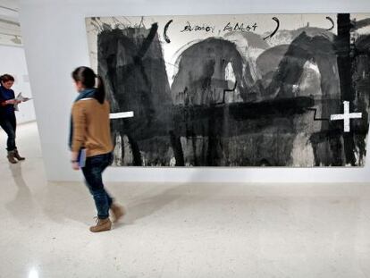 &quot;Amor a mort&quot; ( 1980), obra de Antoni T&agrave;pies.