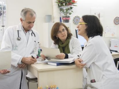 Internistas y m&eacute;dicos de cabecera en la Unidad Cl&iacute;nica de Atenci&oacute;n M&eacute;dica Integral (Ucami), en Sevilla.