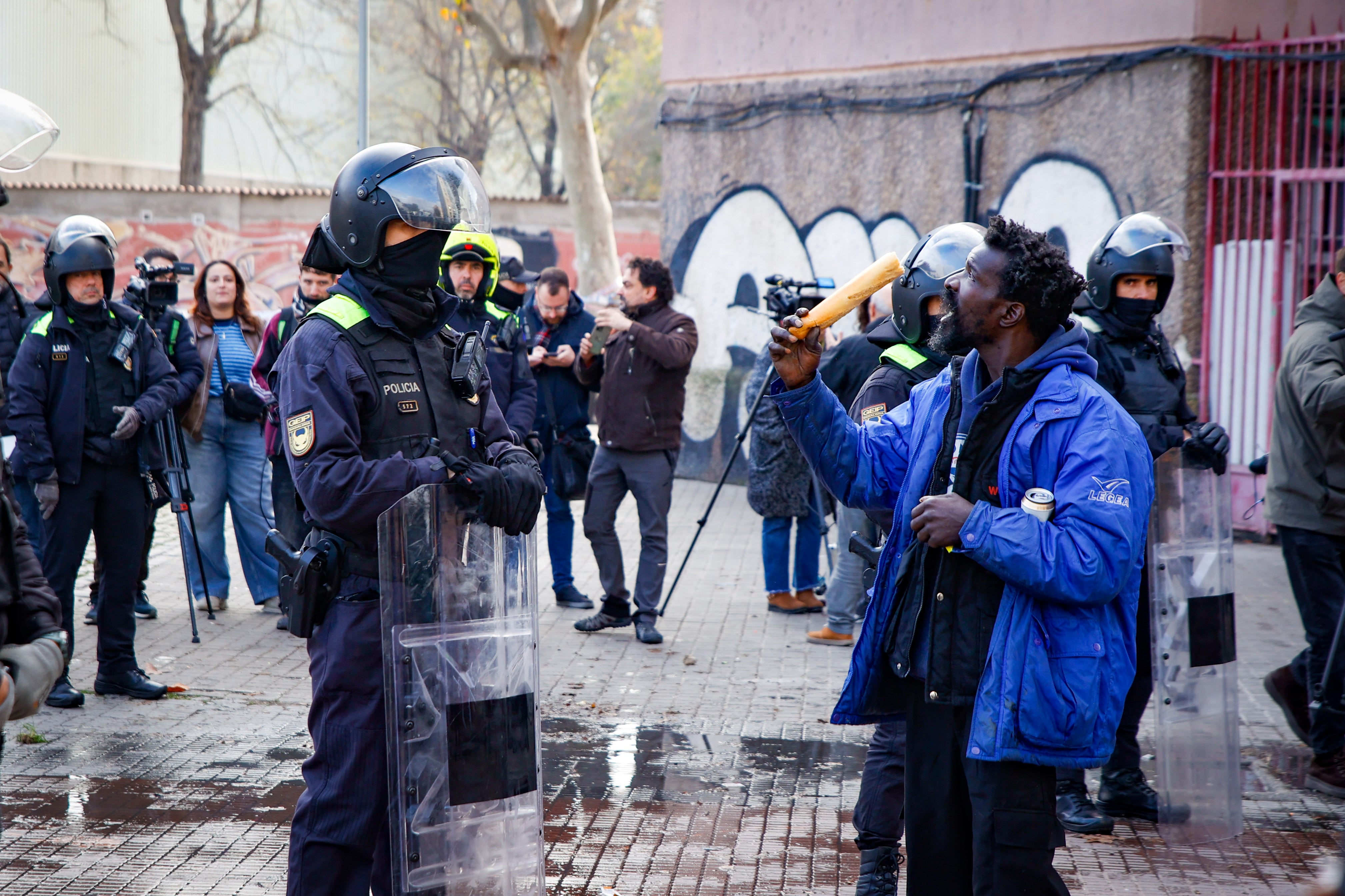 Dicembre: solidarietà o pubblicità? Il vero bisogno delle persone in difficoltà