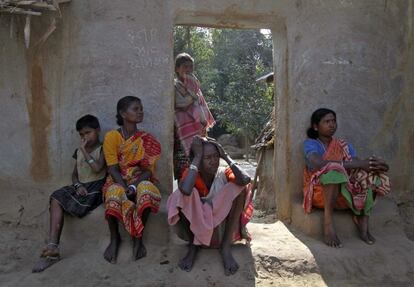 Mujeres en el distrito de Birbhum, donde ocurrió la última violación en grupo (REUTERS/STRINGER)