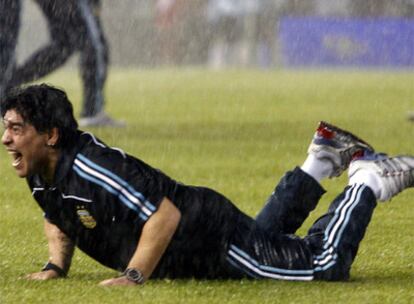 Maradona celebra el resultado