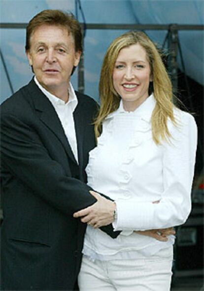 Paul McCartney y Heather Mills.