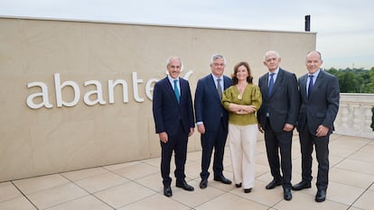 Guillermo Aranda, Santiago Satrústegui, Gadea de la Viuda, Jorge Sanz y Joaquín Casasús, socios fundadores de atl Capital y Abante. Cedida por la empresa.