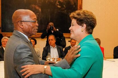 O l&iacute;der sul-africano Jacob Zuma e Dilma Rousseff.