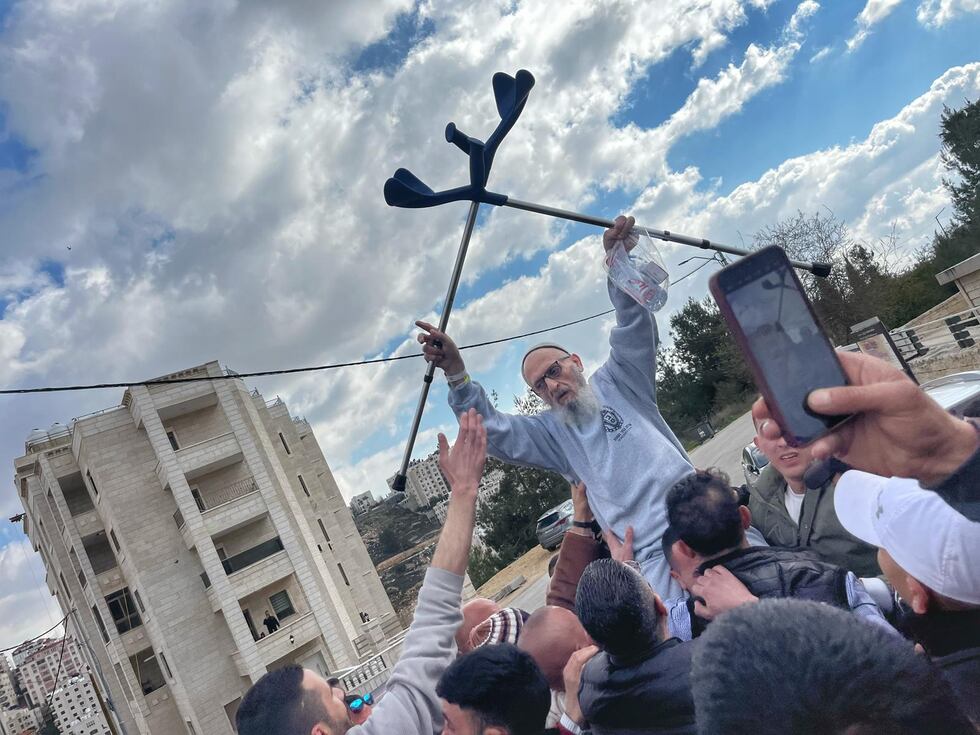 Celebración por la liberación de presos palestinos, este sábado en Ramala (Cisjordania).