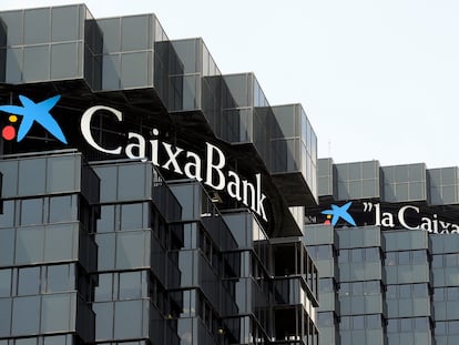 Las torres donde se encuentras la sede de la Fundación Bancaria La Caixa y CaixaBank.