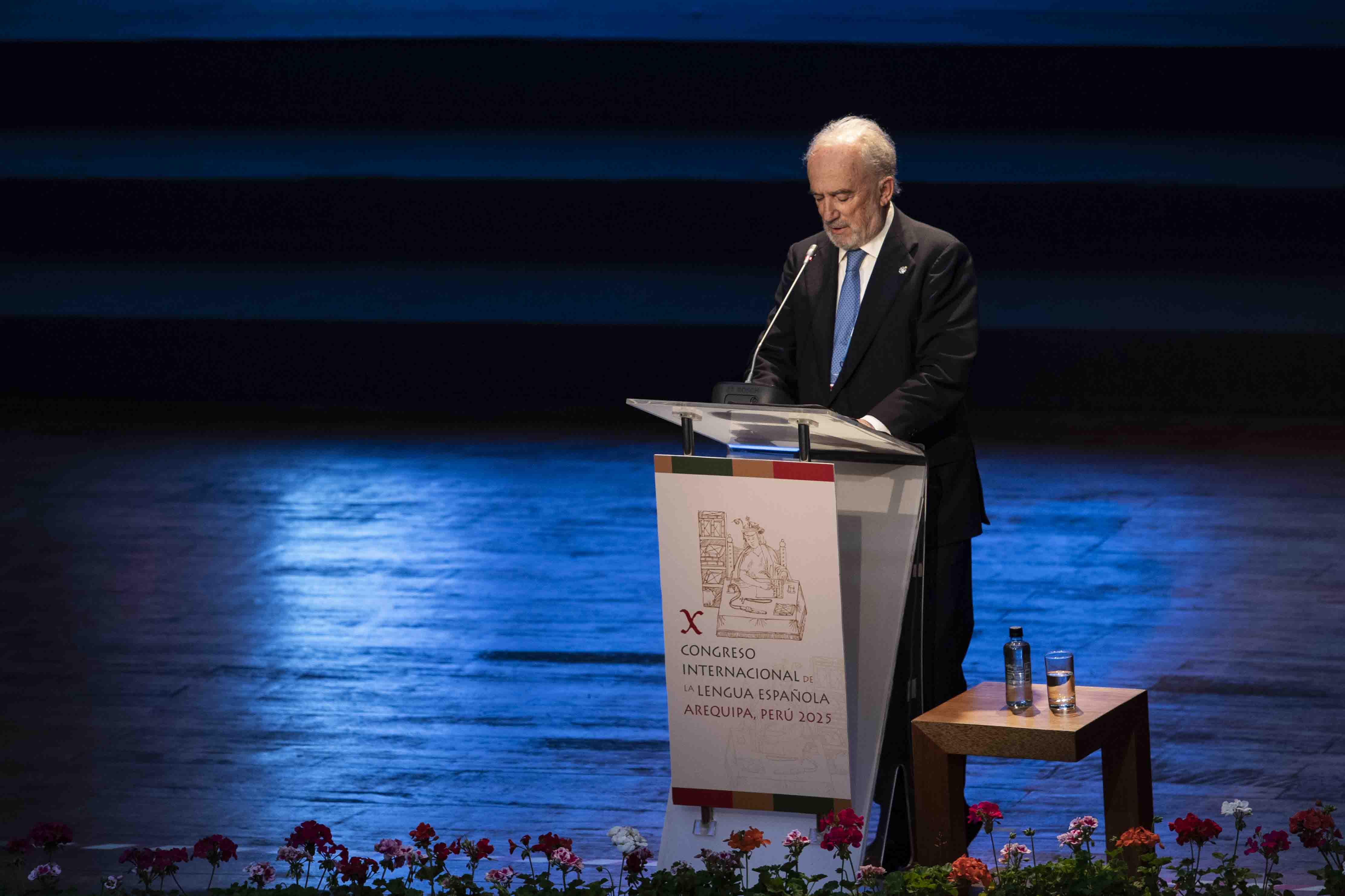 Santiago Muñoz Machado, director de la Real Academia Española, en el homenaje al escritor Mario Vargas Llosa en Arequipa el pasado 15 de octubre.