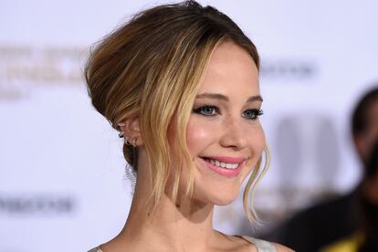 "Esto no es un escándalo. Es un crimen sexual. Es una violación". Jennifer Lawrence dejó claro cómo hay que actuar frente a los hackers que robaron sus fotos desnuda y que dieron pie al Celebgate. La actriz dejó atrás conductas en las que se culpabiliza a la víctima (como cuando Vanessa Hudgens pidió perdón por una fotos que se filtraron de ella) y dió un paso al frente, repleto de enfado y sin lamentaciones, para reclamar justicia legal y que se endurezcan las penas en estos casos. 
	 