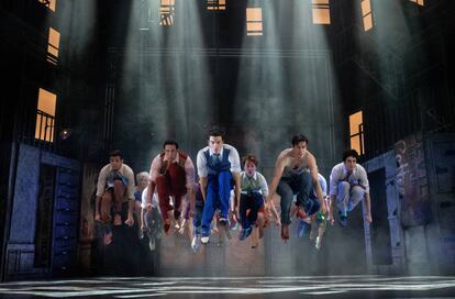 Un momento del musical 'West Side Story' en el teatro Calderón de Madrid.