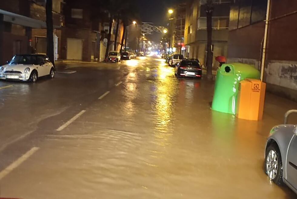 Una calle inundada en Benicarló.