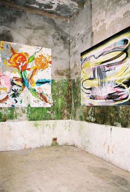 Jorge Galindo y Felicidad Moreno en la exposición 'Some tendencies in spanish painting now'.