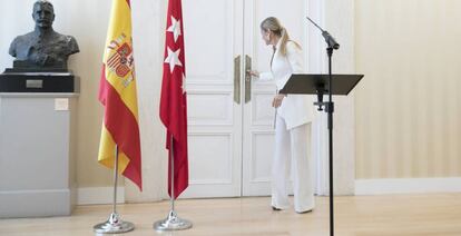 La presidenta de la Comunidad de Madrid, Cristina Cifuentes, comparece en rueda de prensa para anunciar su dimisión.