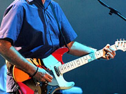 Eric Clapton, durante el concierto del miércoles en Barcelona.