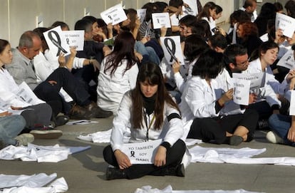 Sentada de protesta del personal del Centro de Investigación Príncipe Felipe contra los recortes