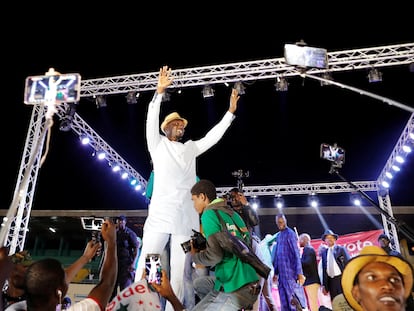 Ousmane Sonko durante un acto en Pikine, en la campaña electoral de los comicios presidenciales de 2019.