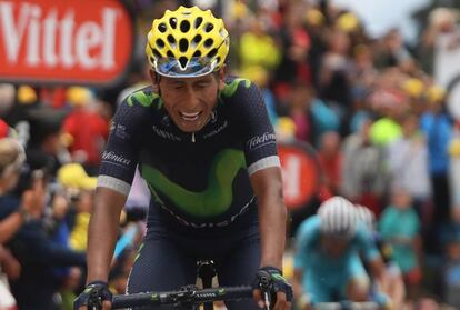 Nairo Quintana cruza la meta de la 19&ordf; etapa 